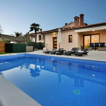 Tatil Evi Charmante Lavanda By Interhome *