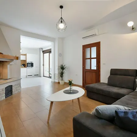 Charmante Lavanda By Interhome *