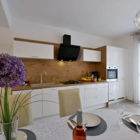 Nyaraló Charmante Lavanda By Interhome *
